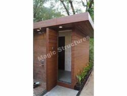 Poolside Changing Room 3